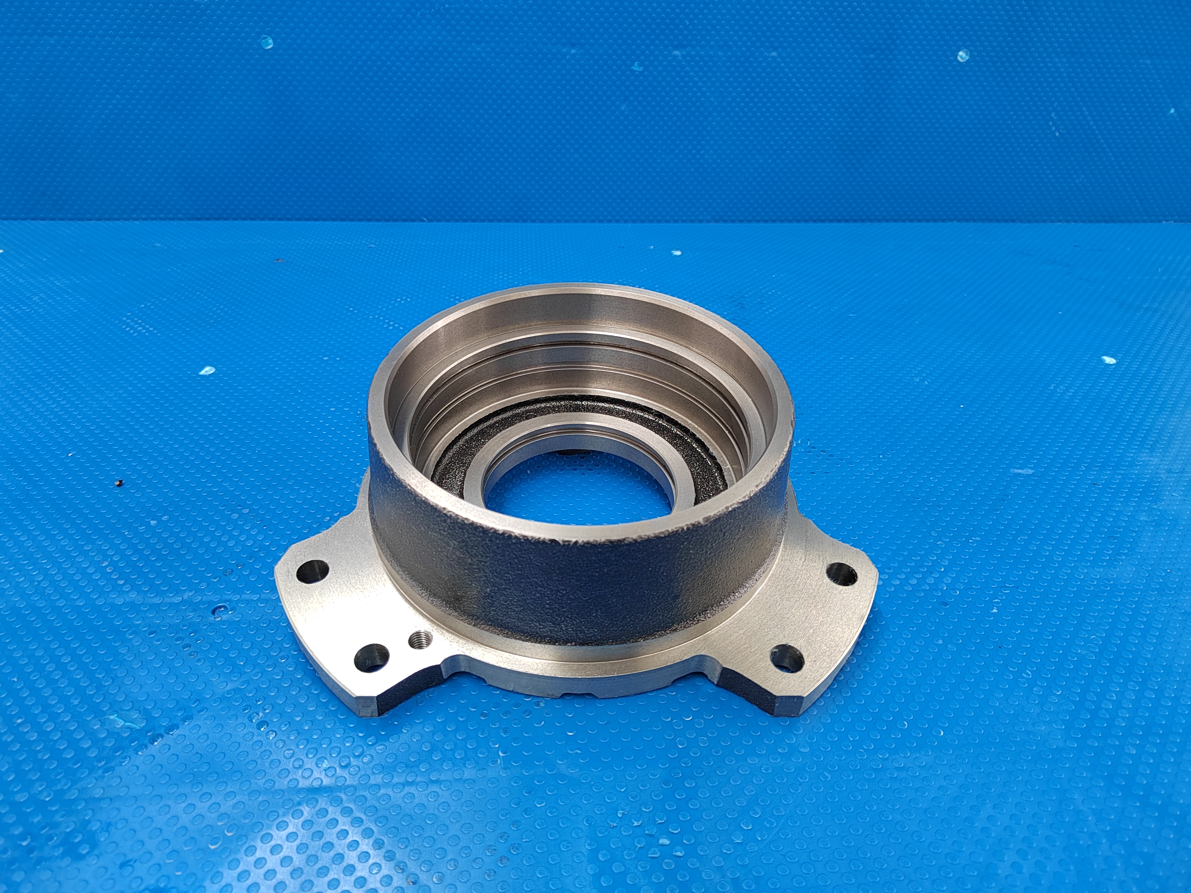 Differential Support Bracket